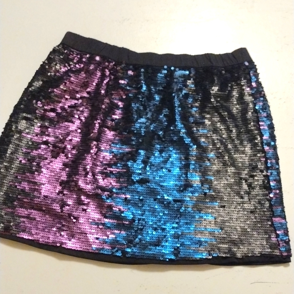 Colorful sequins mini skirt